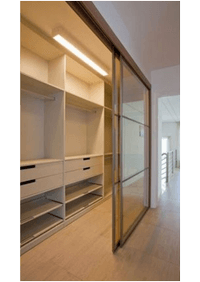 Линейная гардеробная комната с дверями купе Бобруйск