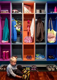 Детская цветная гардеробная комната Бобруйск